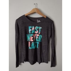 Old Navy Crop Tee Active Athletic Sport Graphic Long Sleeve